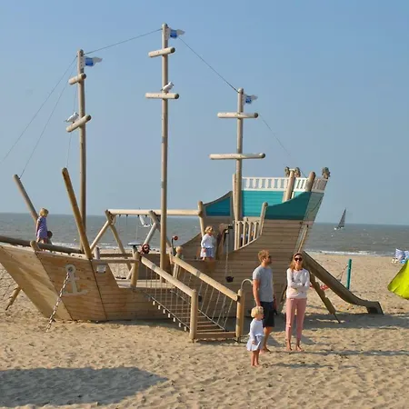 Op Zeedijk * Wenduine